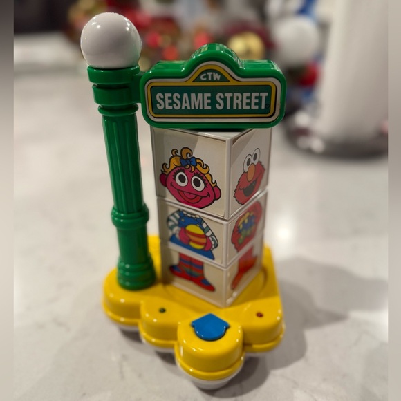 Vintage Sesame Street Techtron Matching Toy from 1980’s Toddler Learning Elmo - Picture 2 of 8